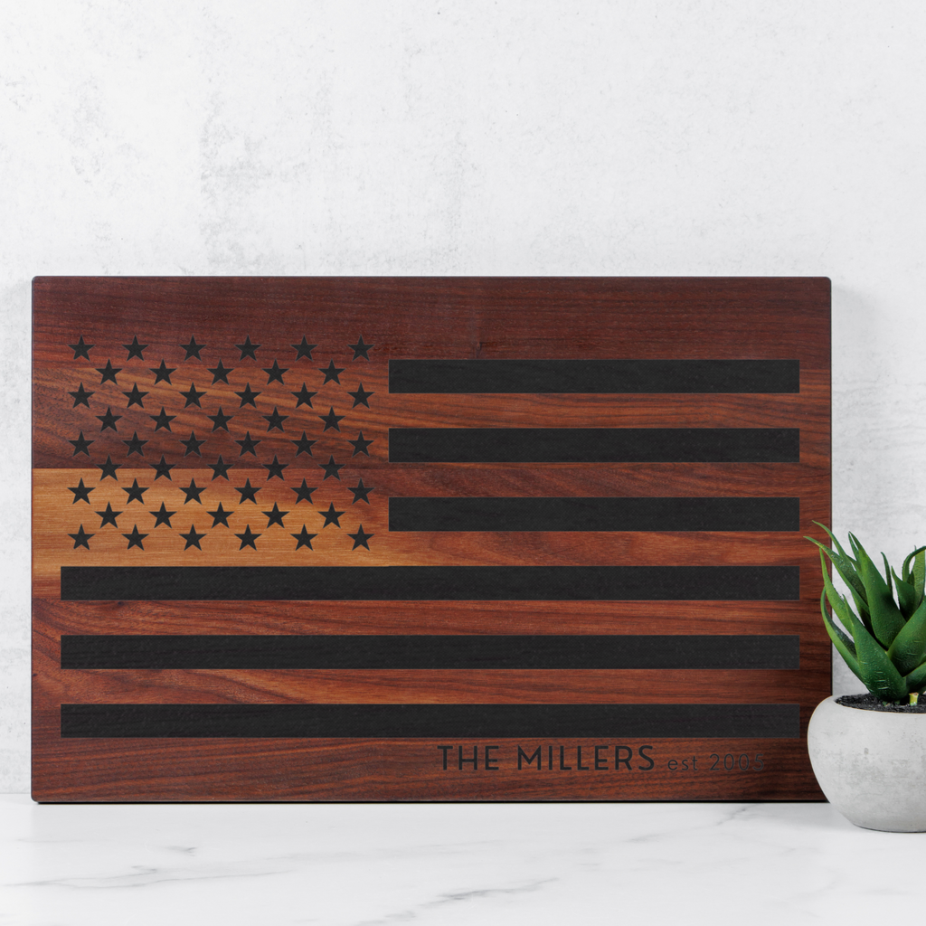 Personalized American Flag Cutting Board – Custom Engraved Wood Board, Patriotic Kitchen Decor, Housewarming or Wedding Gift