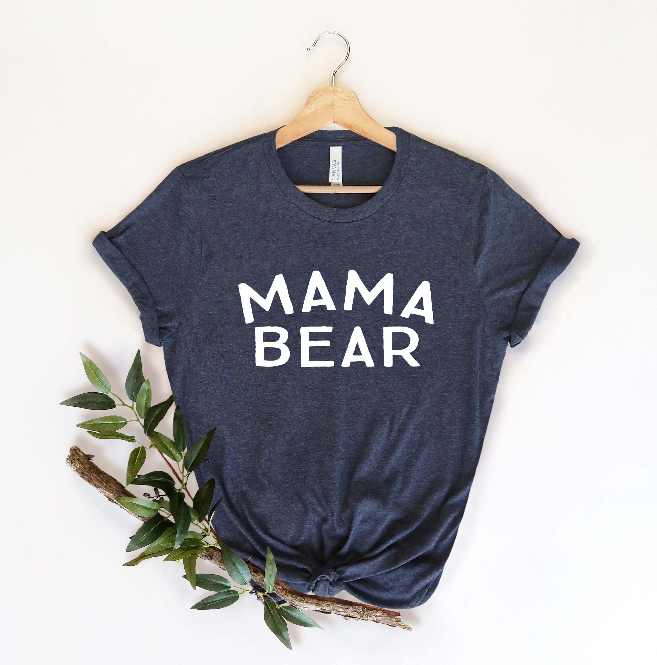 売れ筋商品|||エルエーポップアート カットソー トップス レディース Women's Crewneck Word Art Mama Bear Sweatshirt Top Black Mama Bear - Women's Word Art Crewneck Sweatshirt – LA Pop Art